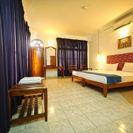 Zand Negombo Ettukala Bagian luar foto