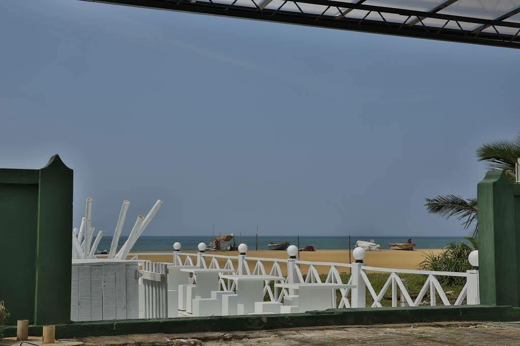 Zand Negombo Ettukala Bagian luar foto