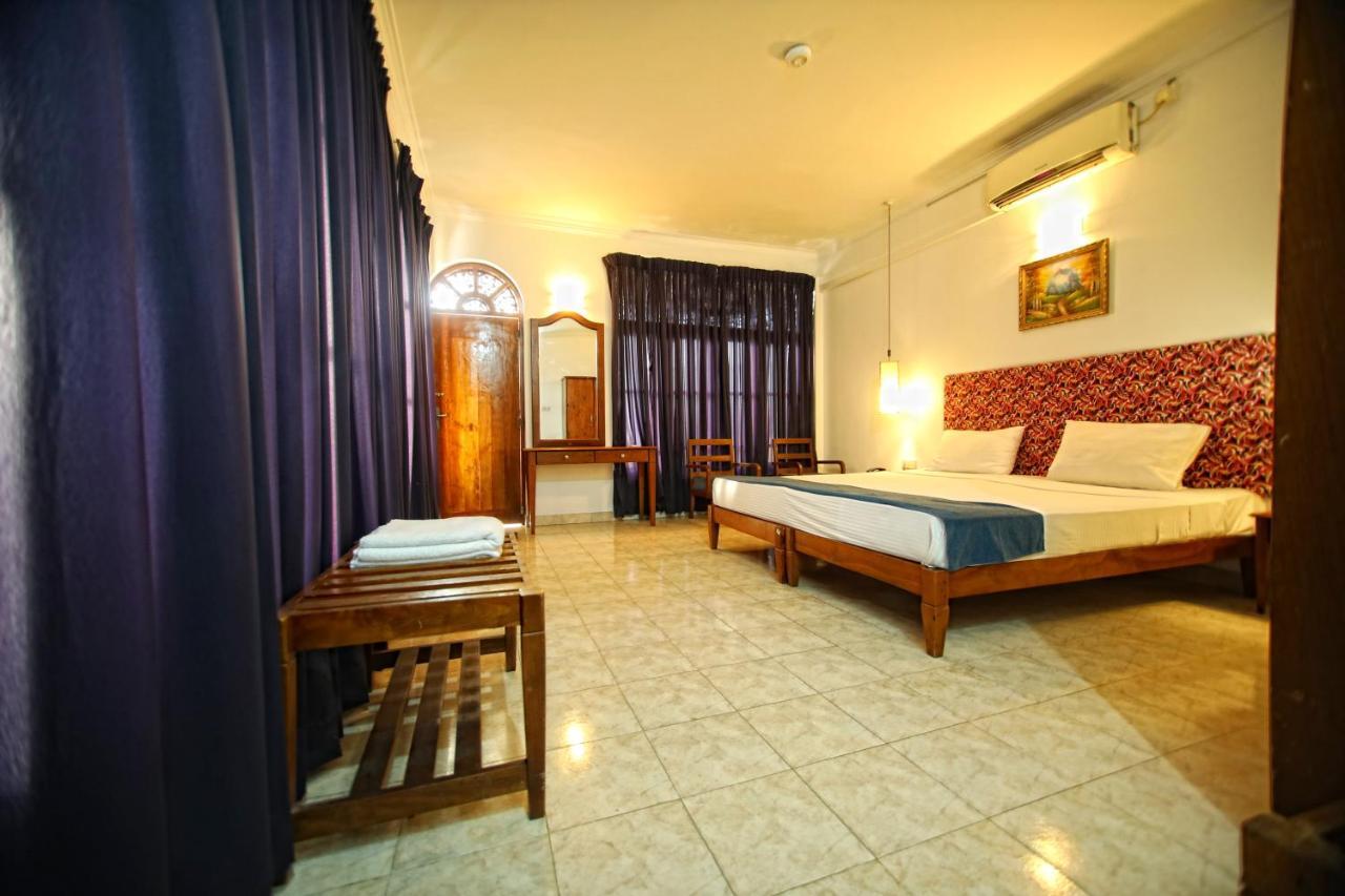 Zand Negombo Ettukala Bagian luar foto